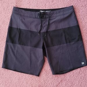 Billabong Tribong Airlite Boardshorts
